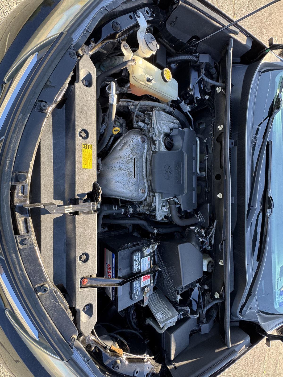 2013 Toyota RAV4 XLE photo 27
