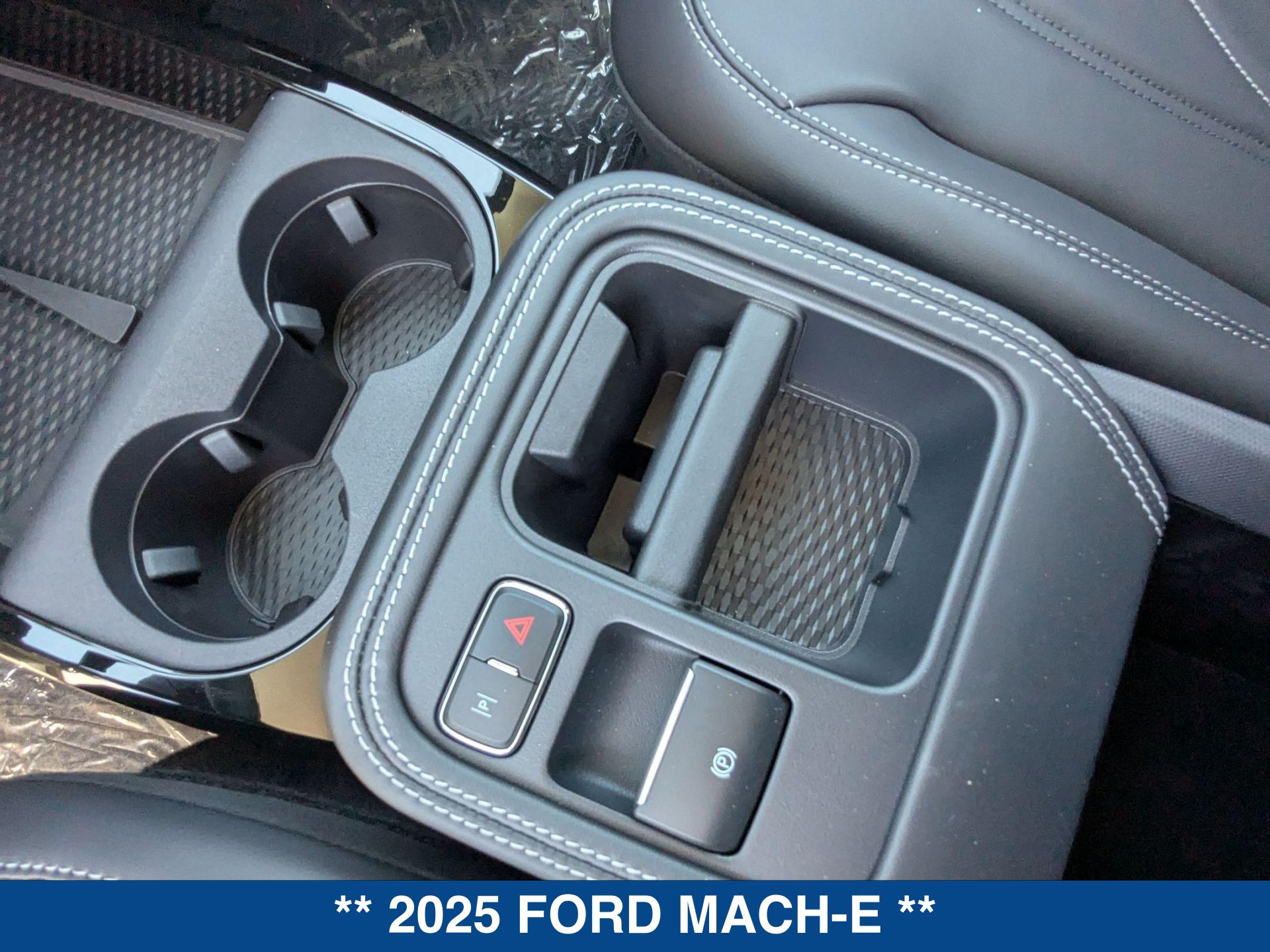 2025 Ford Mustang Mach-E Select photo 16