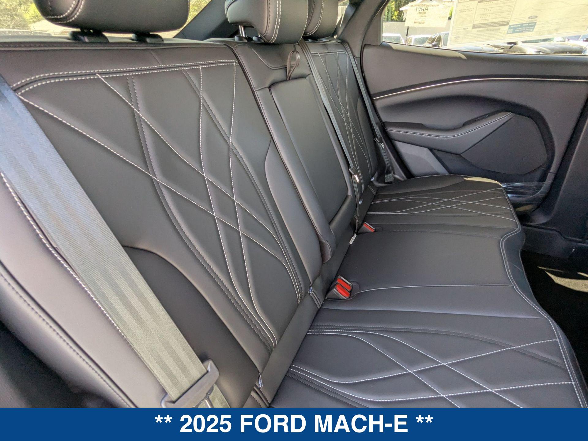 2025 Ford Mustang Mach-E Select photo 20