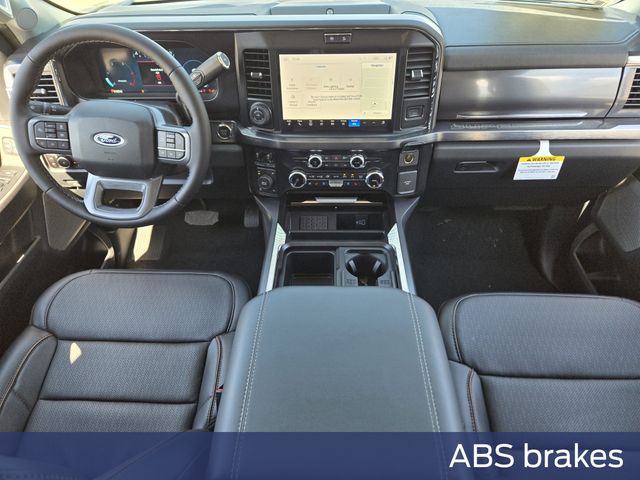 2025 Ford F-250 Lariat photo 17