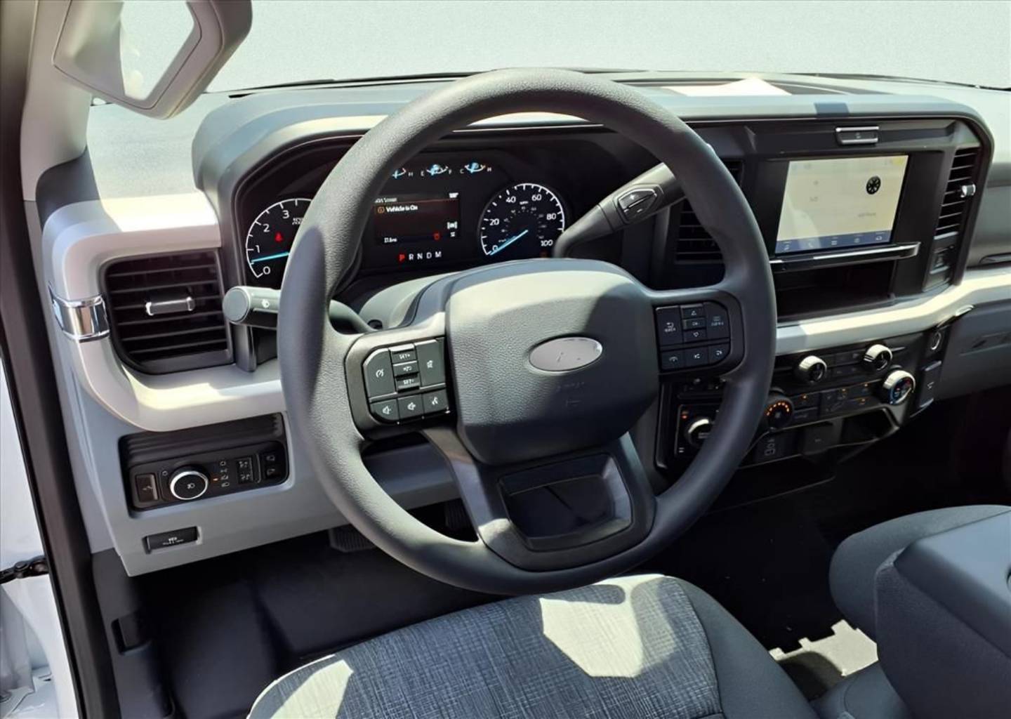 2025 Ford F-350 Super Duty XLT - Photo 9
