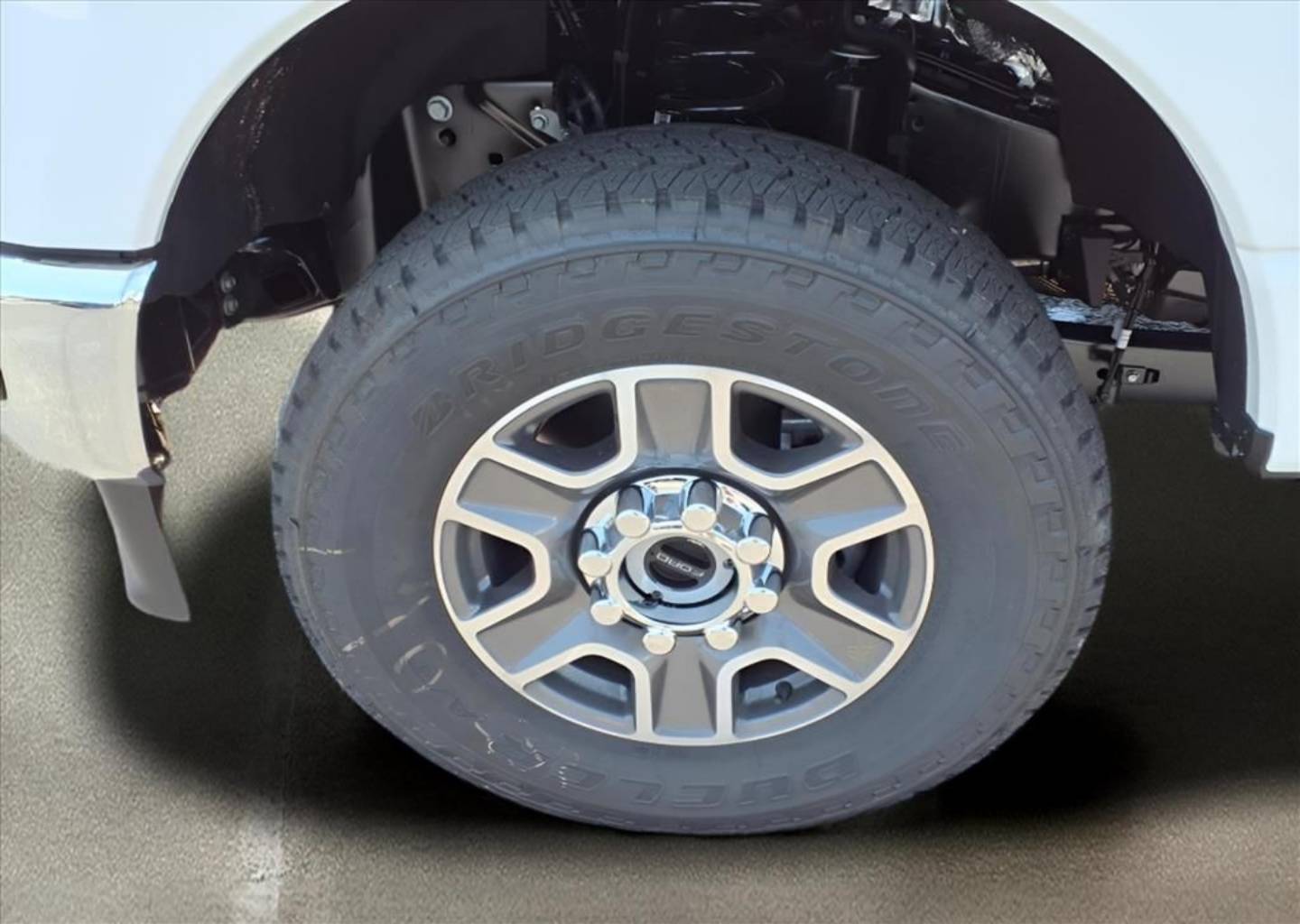 2025 Ford F-350 Super Duty XLT - Photo 24