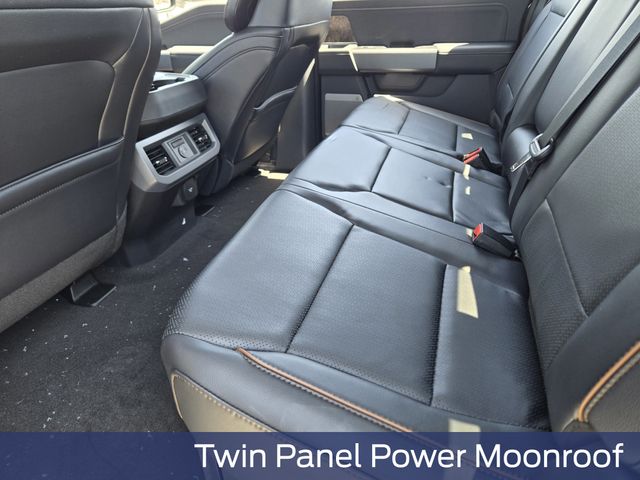 2025 Ford F-250 Lariat photo 19