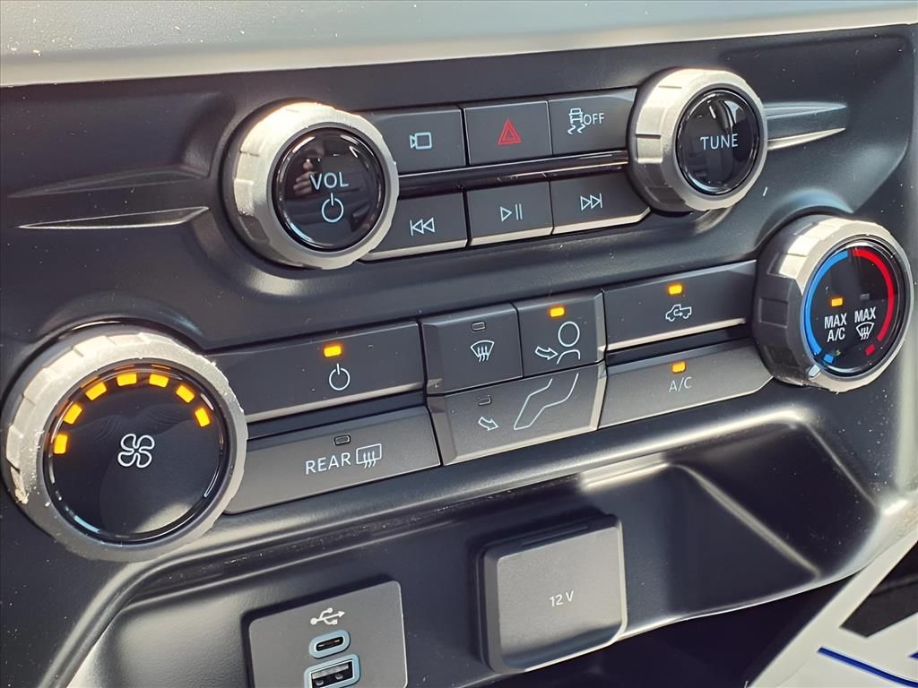 2025 Ford F-350 photo 11