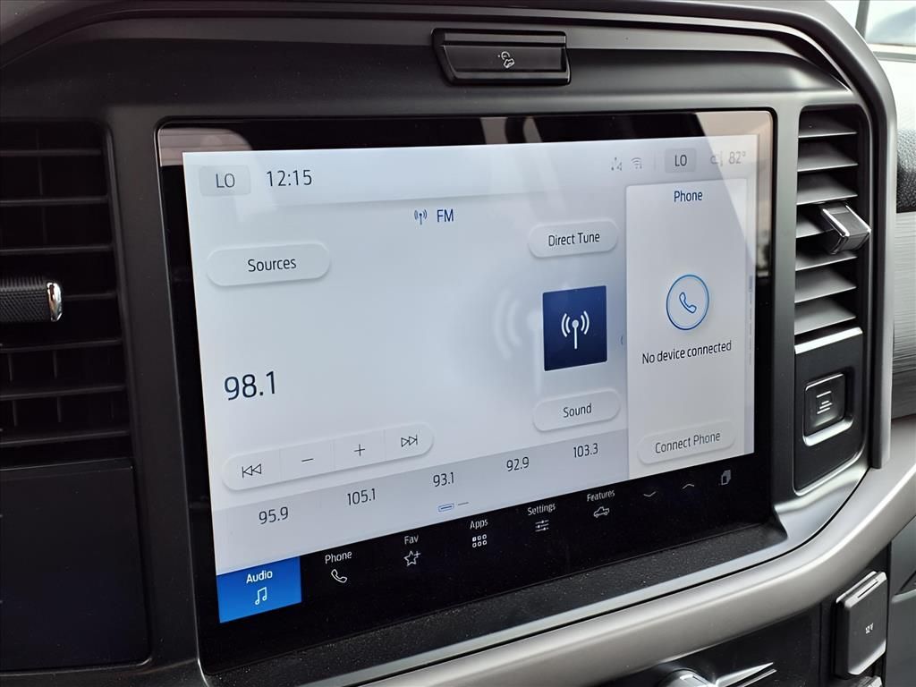 2025 Ford F-150 XLT photo 3
