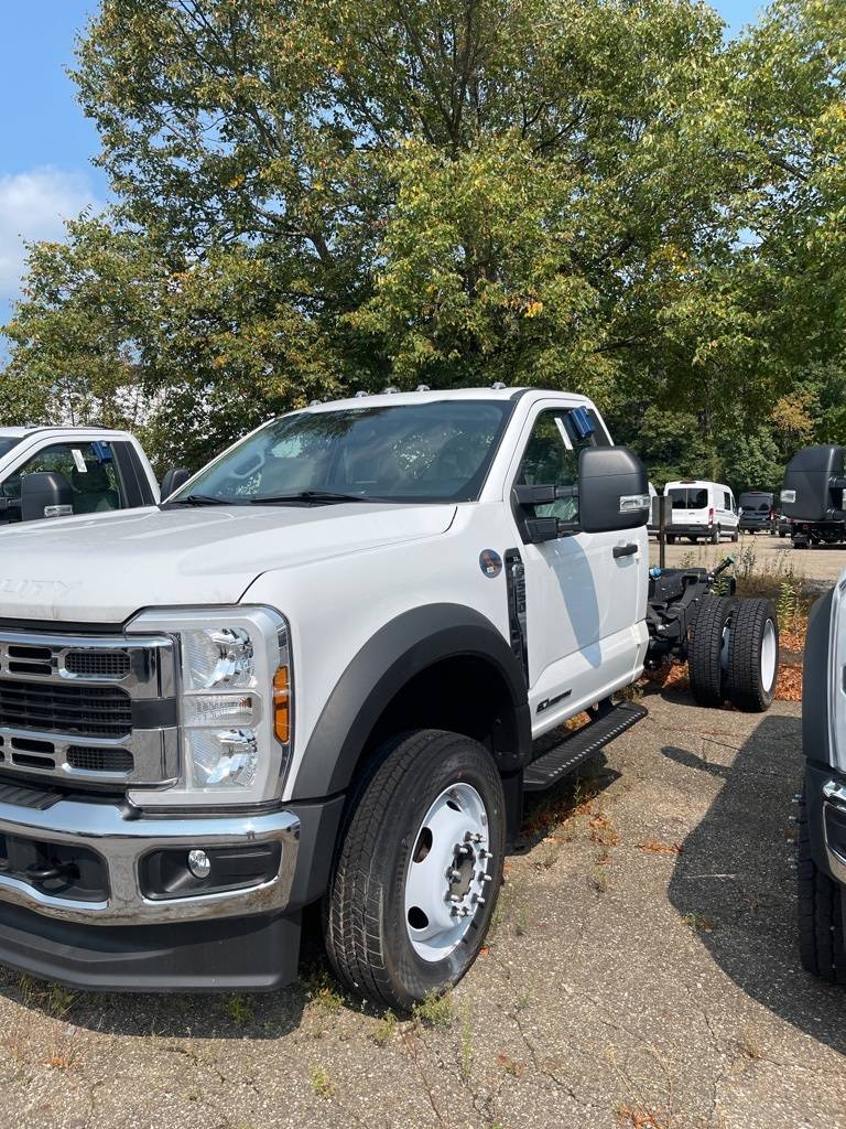 2024 Ford F-550SD XL