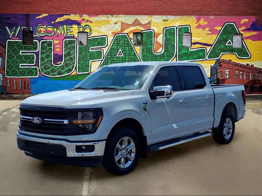 2024 Ford F-150 XLT photo 2