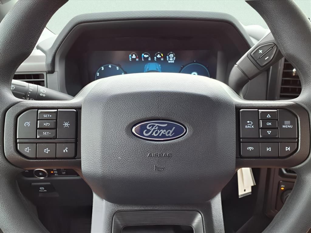 2025 Ford F-150 XL photo 18
