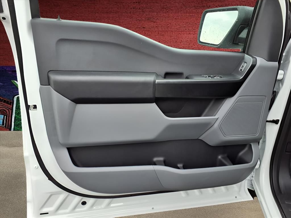 2025 Ford F-150 XL photo 22