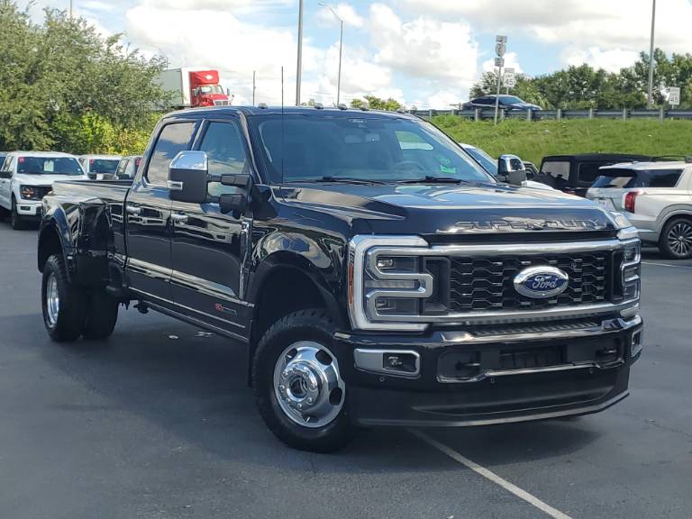 2025 Ford Super Duty F-350 DRW Platinum