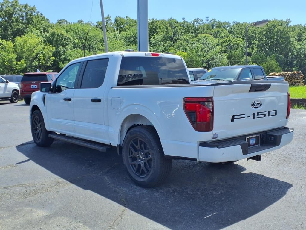 2025 Ford F-150 STX photo 4
