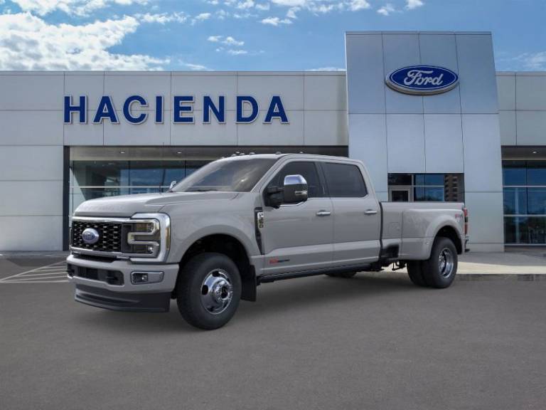 2026 Ford Super Duty F-350 DRW Platinum