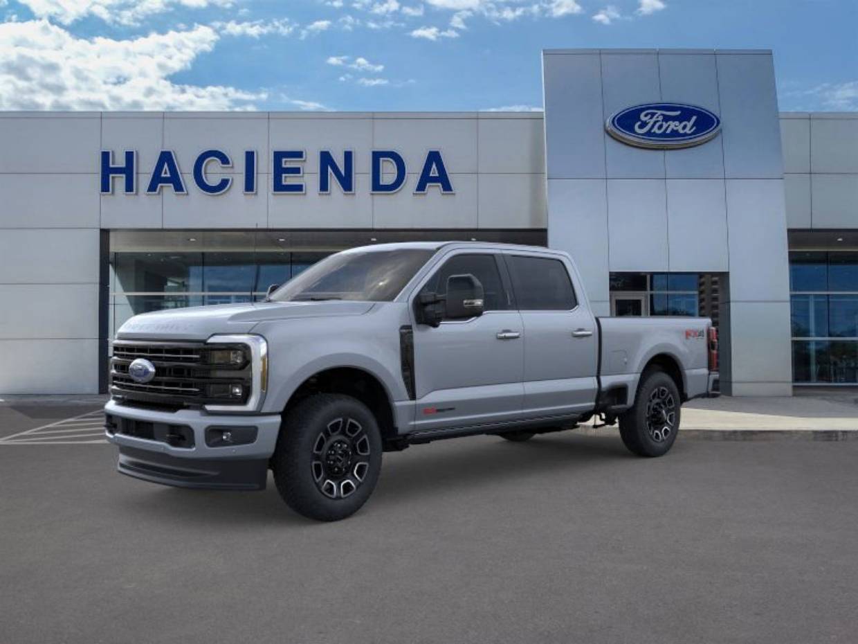 2026 Ford F-250 Super Duty Platinum's photo