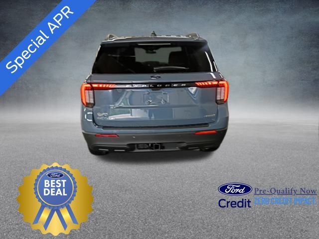 2025 Ford Explorer photo 3