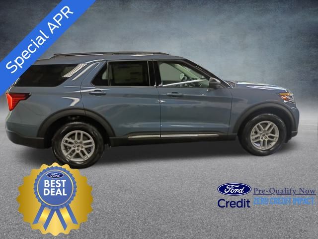 2025 Ford Explorer photo 4