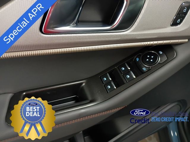 2025 Ford Explorer photo 9
