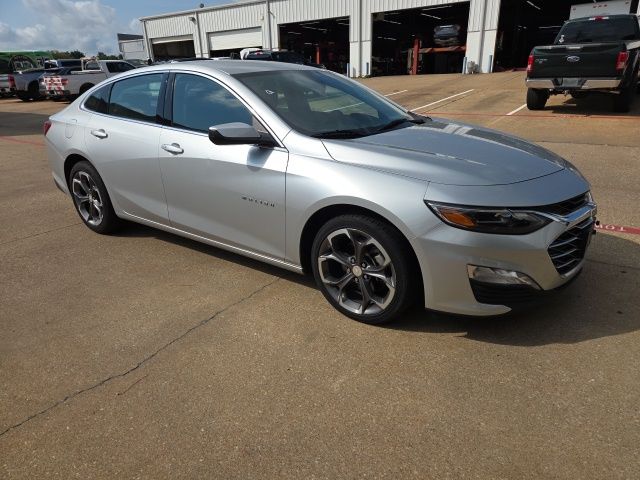 2021 Chevrolet Malibu 1LT photo 2