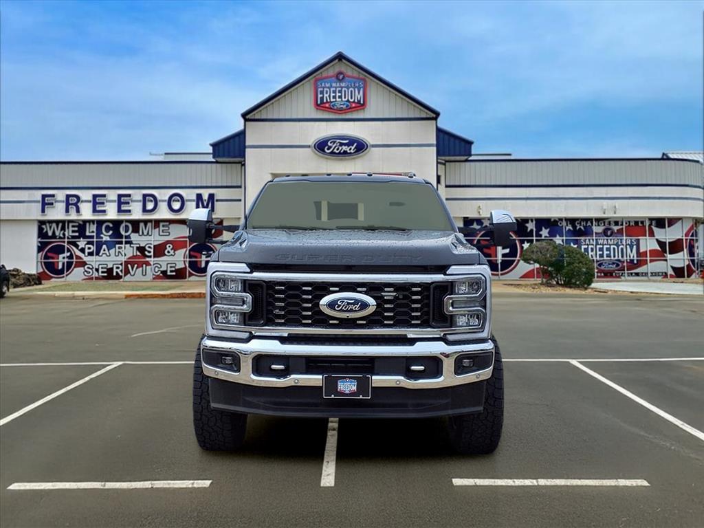 2024 Ford F-350 photo 2