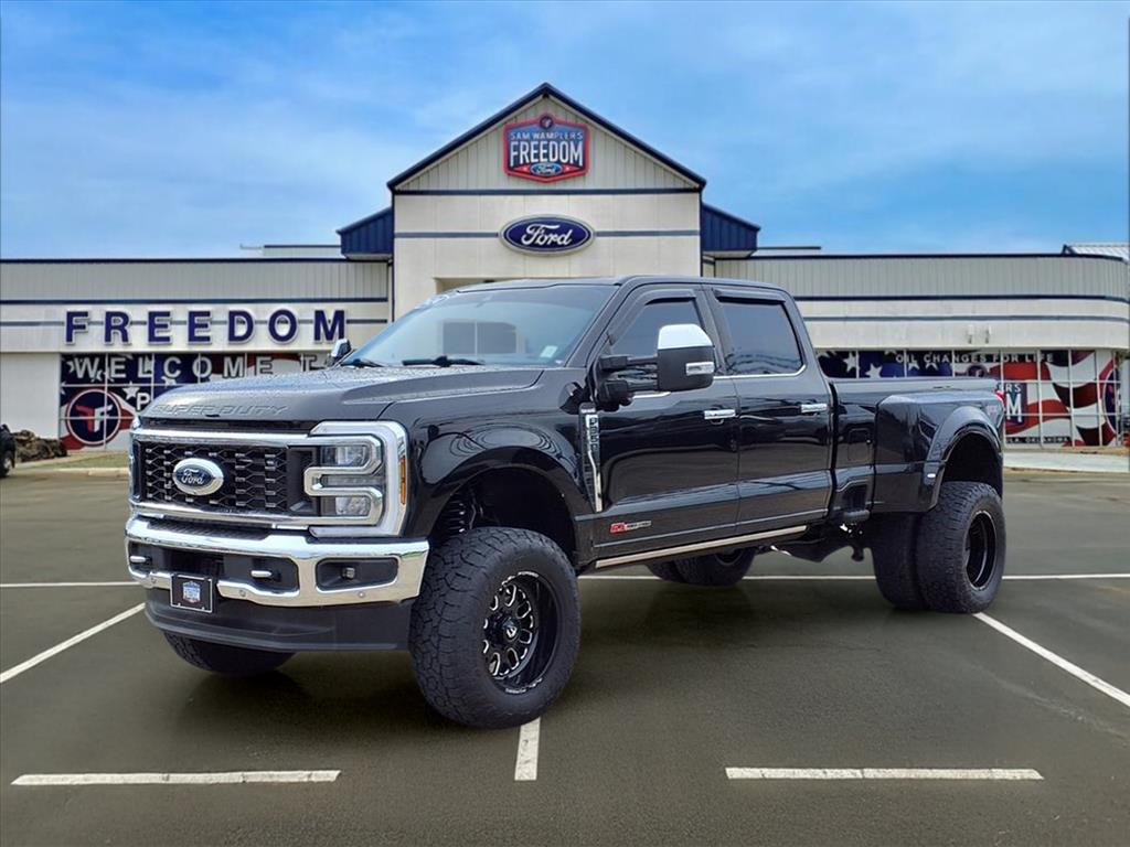 2024 Ford F-350 photo 3