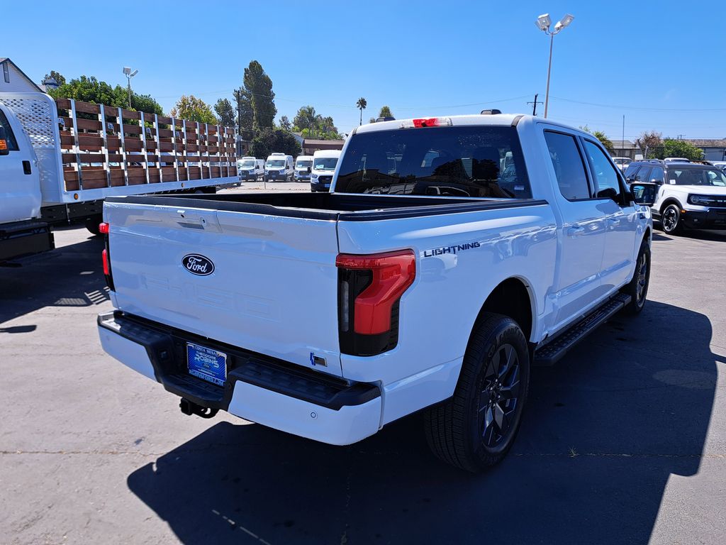 2025 Ford F-150 Lightning photo 2