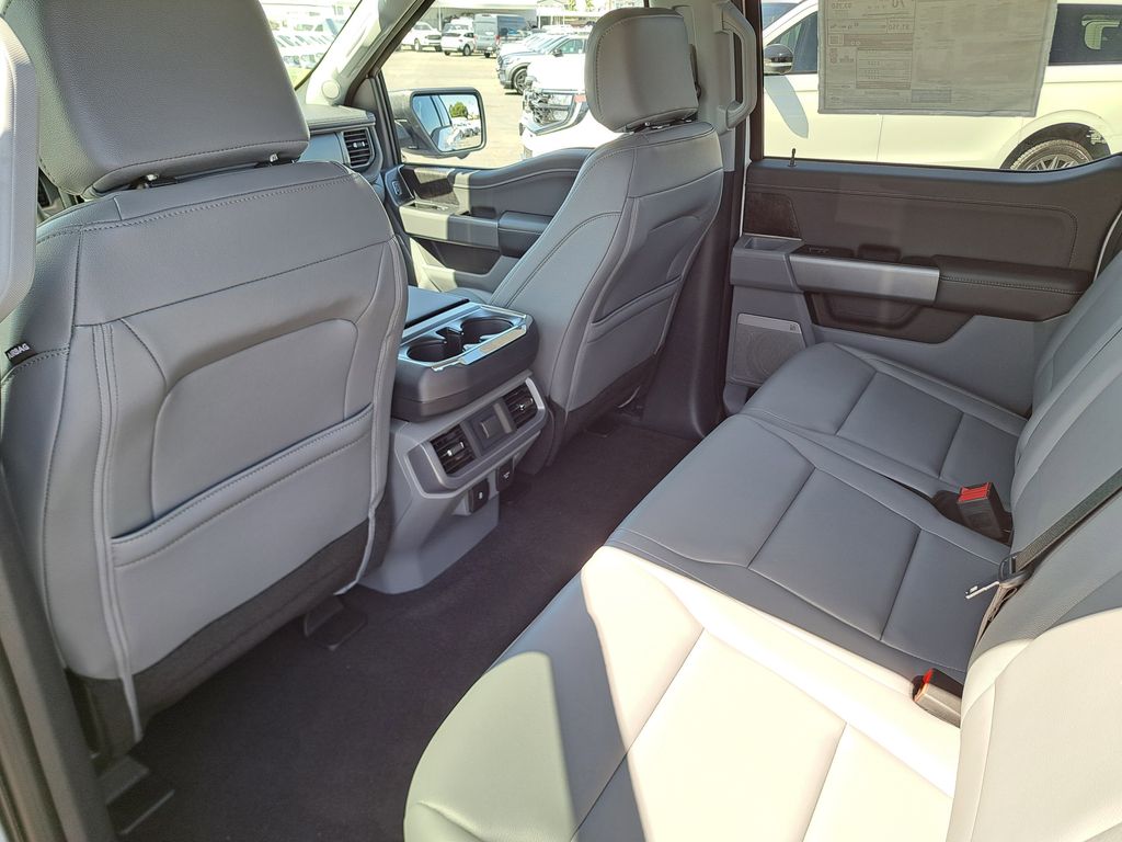 2025 Ford F-150 Lightning photo 13