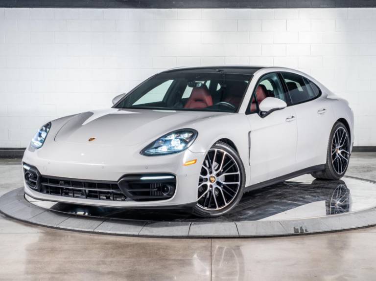2023 Porsche Panamera Platinum Edition