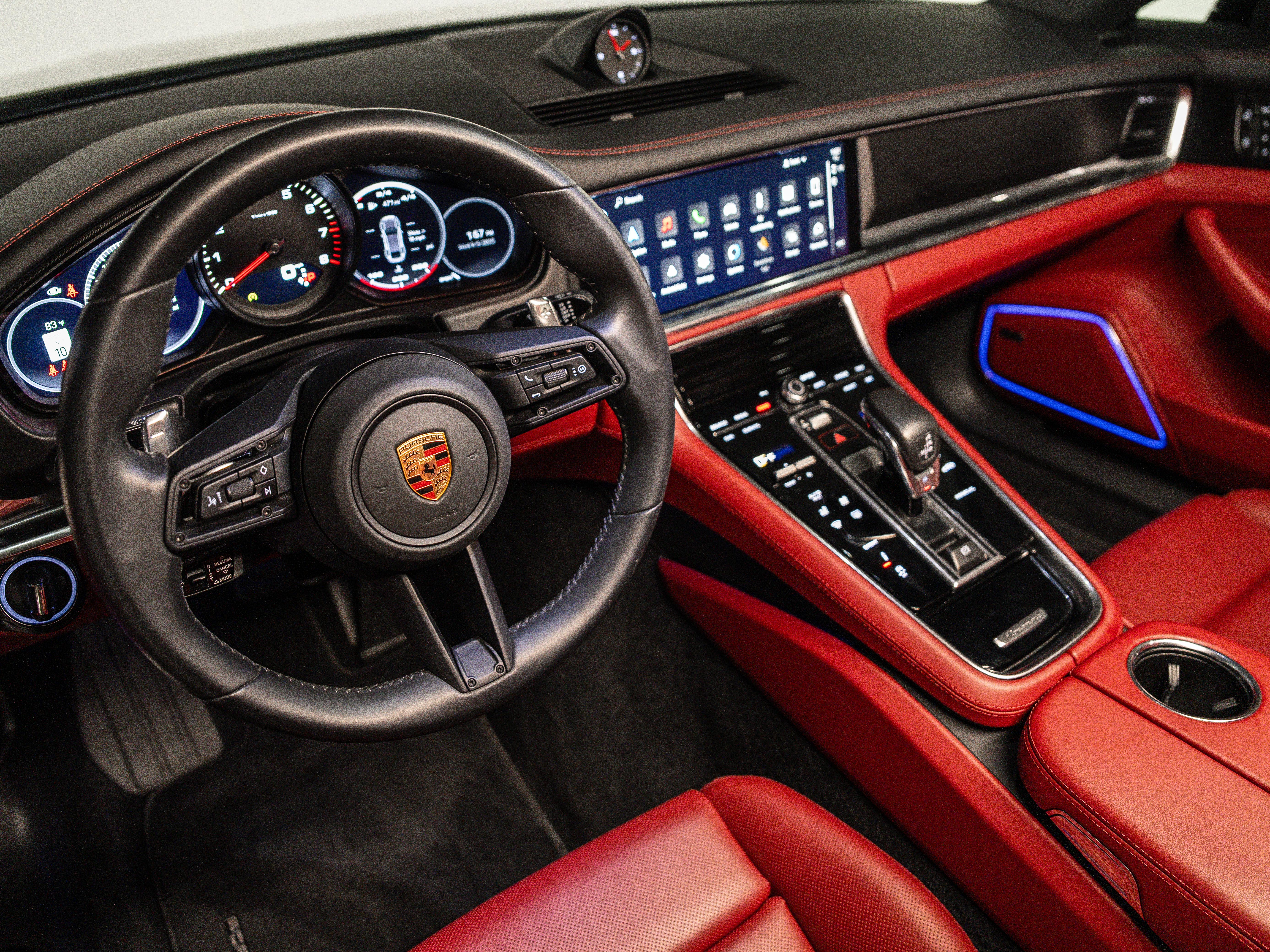 2023 Porsche Panamera Platinum photo 4