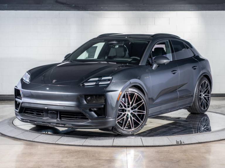 2025 Porsche Macan EV Turbo
