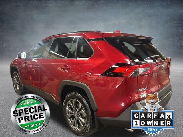 2022 Toyota RAV4 Hybrid XLE Premium photo 3