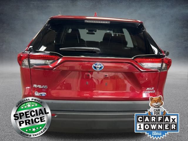 2022 Toyota RAV4 Hybrid XLE Premium photo 4