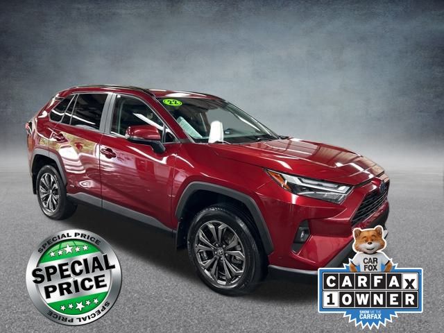 2022 Toyota RAV4 Hybrid XLE Premium photo 7