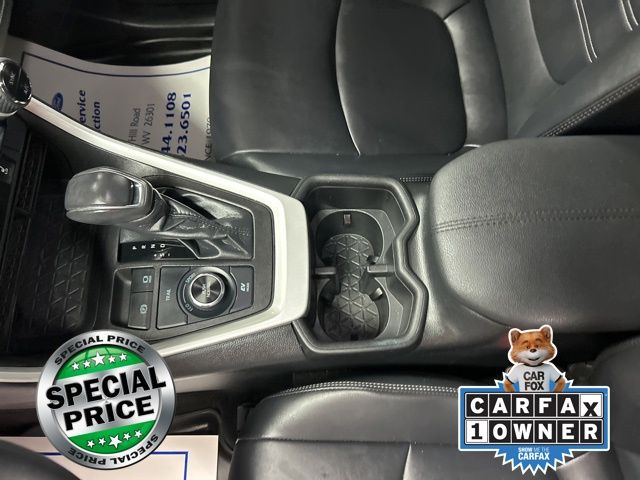 2022 Toyota RAV4 Hybrid XLE Premium photo 14