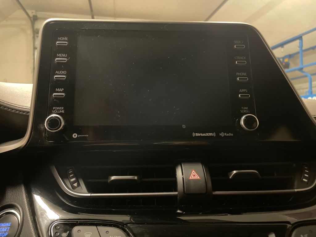 2020 Toyota C-HR Limited photo 11