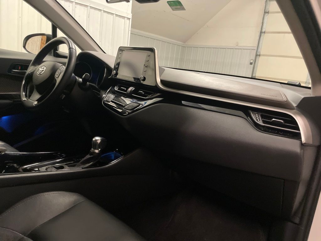 2020 Toyota C-HR Limited photo 24