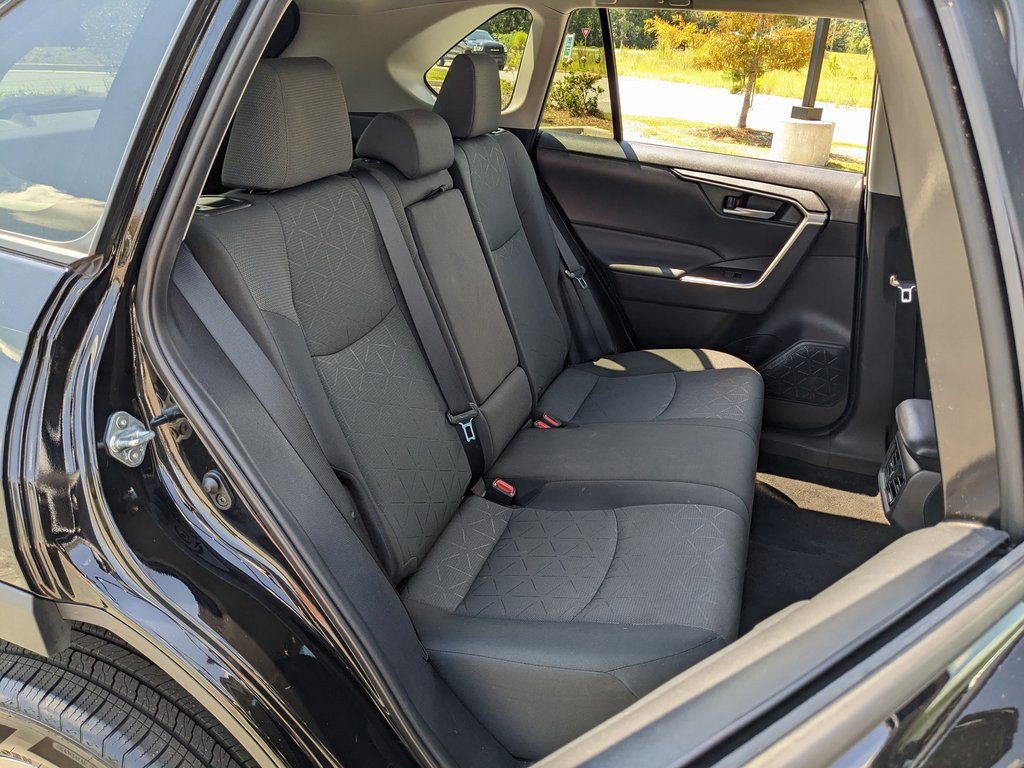 2024 Toyota RAV4 XLE photo 29