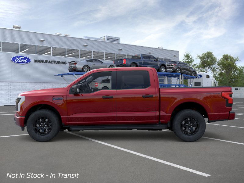 2025 Ford F-150 Lightning XLT photo 3