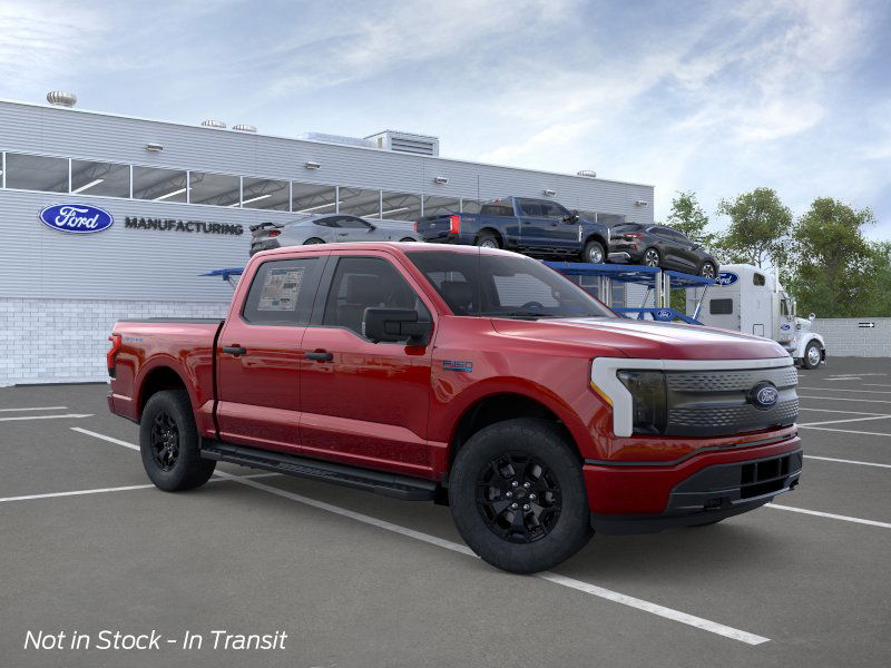 2025 Ford F-150 Lightning XLT photo 7
