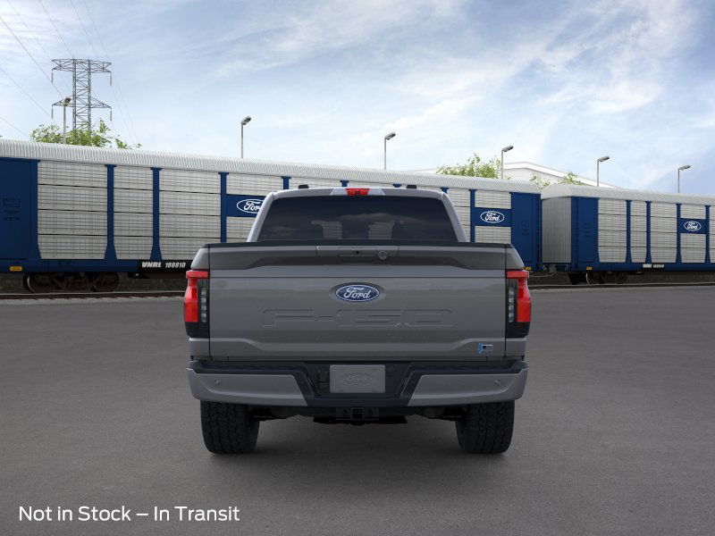2025 Ford F-150 Lightning photo 5