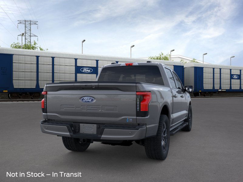2025 Ford F-150 Lightning photo 8