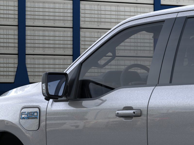 2025 Ford F-150 Lightning photo 19