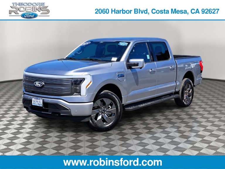 2024 Ford F-150 Lightning LARIAT