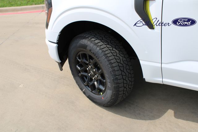 2025 Ford F-150 STX photo 4