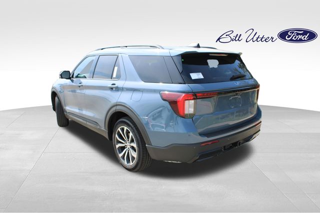 2025 Ford Explorer ST-Line photo 4