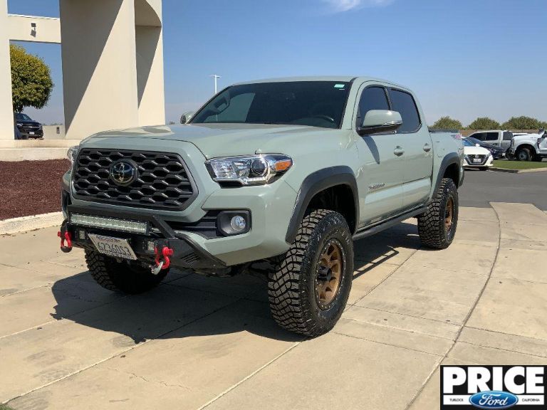 2023 Toyota Tacoma TRD OFF Road