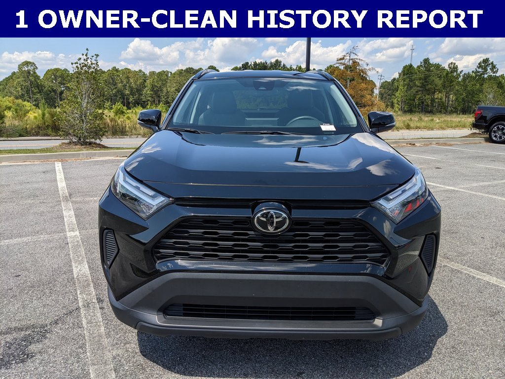 2024 Toyota RAV4 XLE photo 4