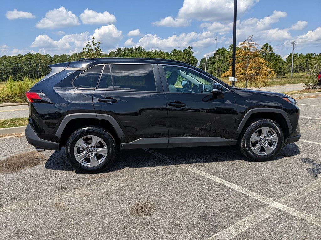 2024 Toyota RAV4 XLE photo 15