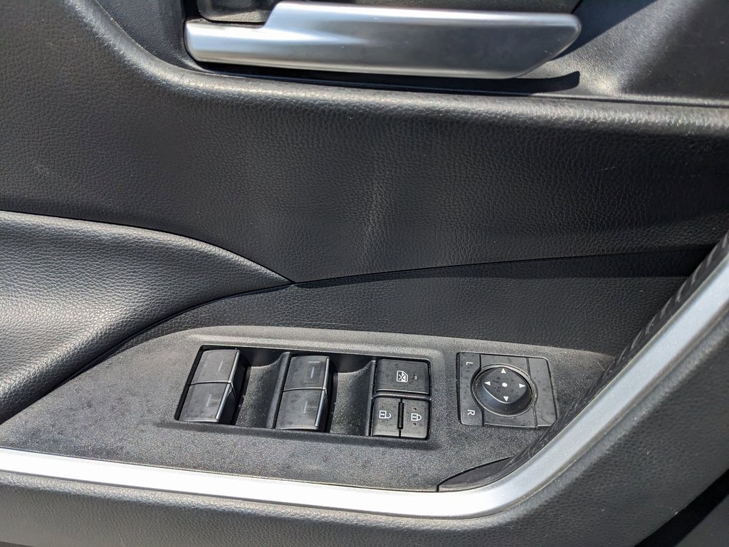 2024 Toyota RAV4 XLE photo 37