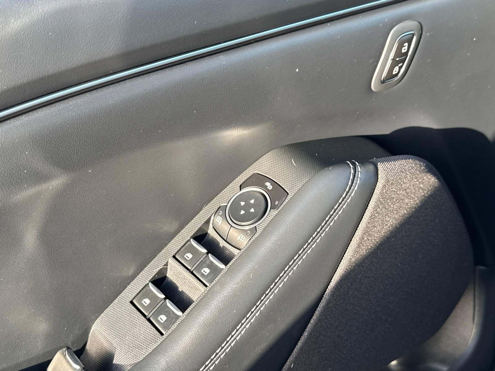 2023 Ford Mustang Mach-E Select photo 28