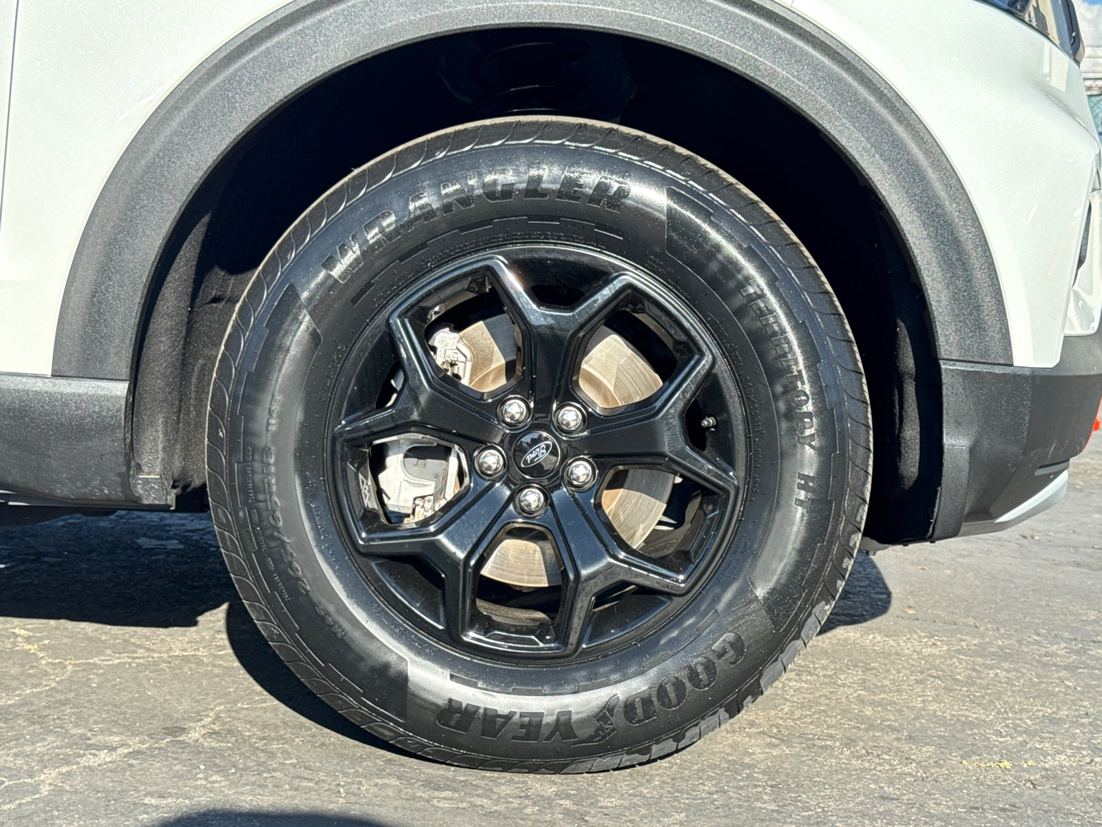 2022 Ford Explorer Timberline photo 3