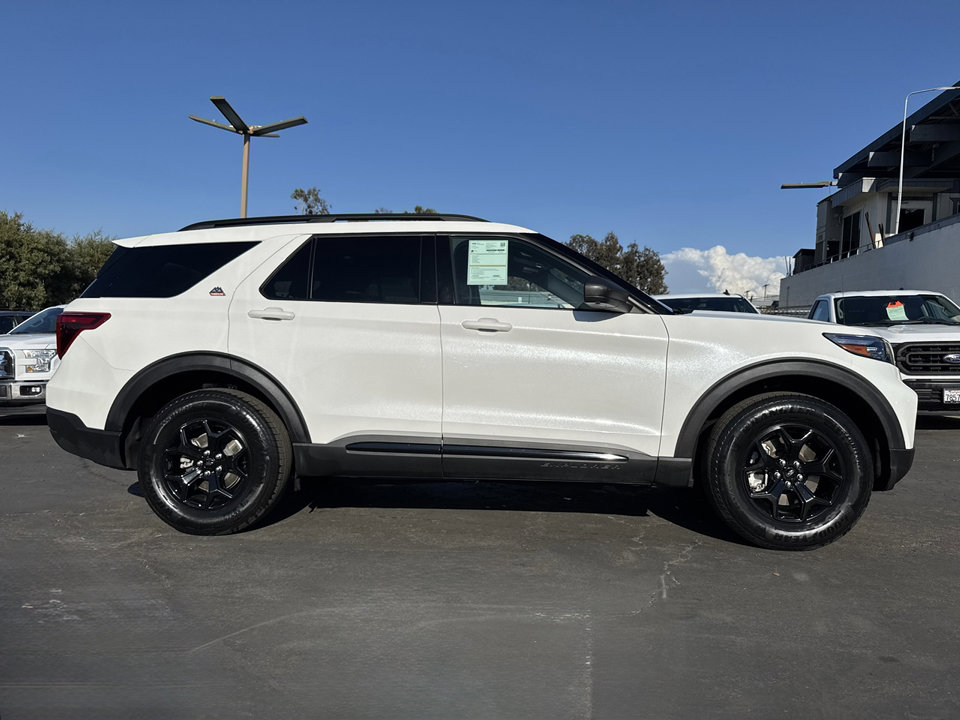 2022 Ford Explorer Timberline photo 4